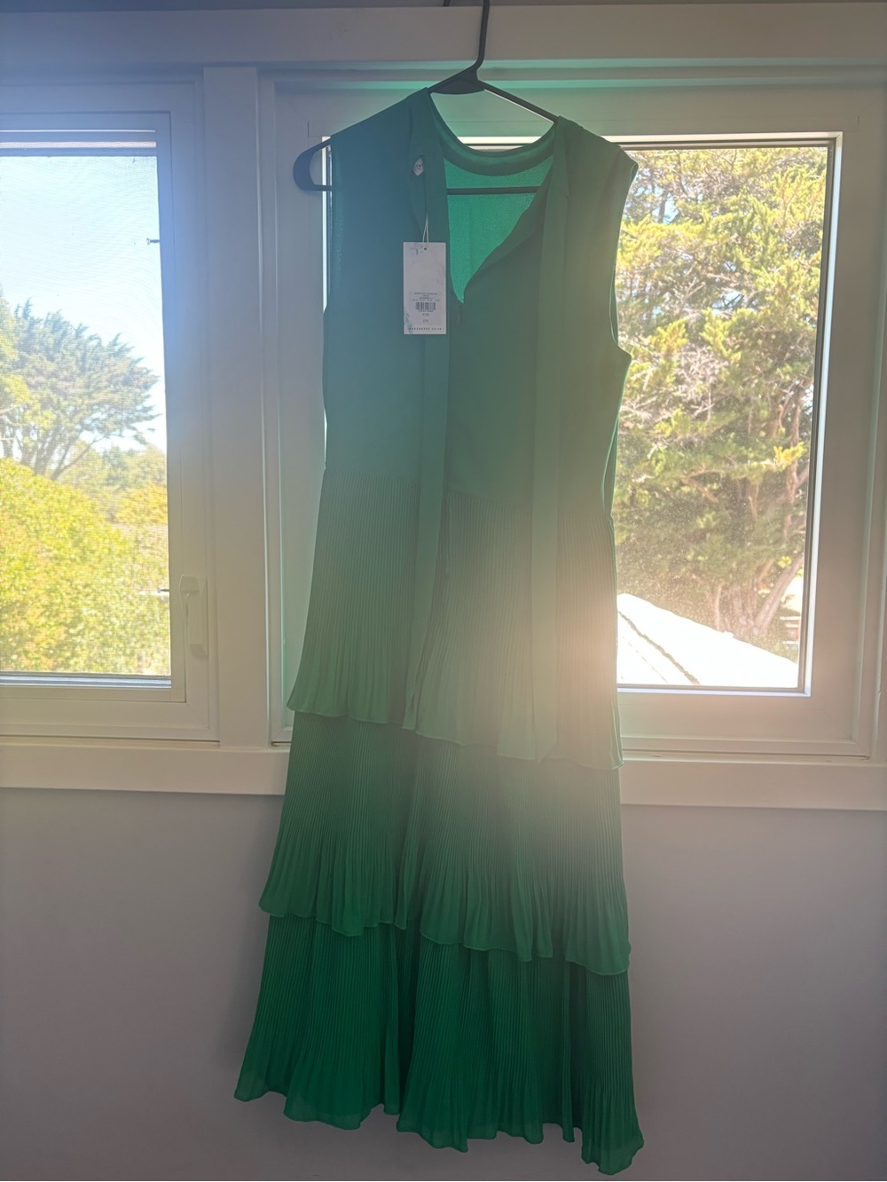 Warehouse Green Sleeveless Tiered Pleated Maxi Dress